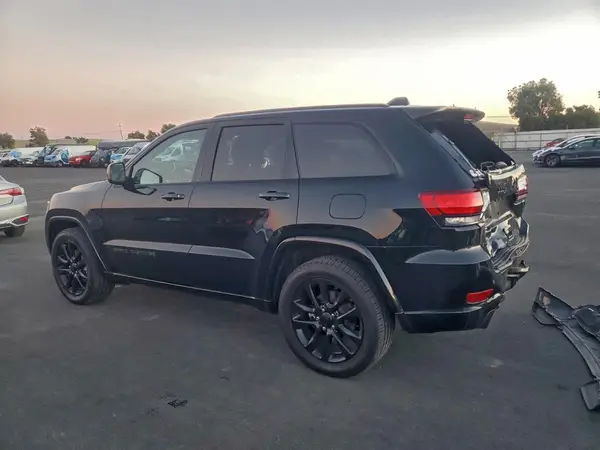 1C4RJFAG2LC378746 2020 JEEP GRAND CHEROKEE - Image 2