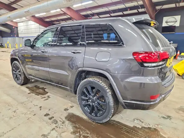 1C4RJFAG2LC390427 2020 JEEP GRAND CHEROKEE - Image 2