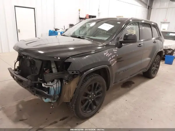 1C4RJFAG2LC418078 2020 JEEP GRAND CHEROKEE - Image 2