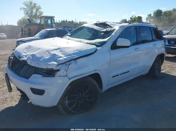 1C4RJFAG2LC422406 2020 JEEP GRAND CHEROKEE - Image 2