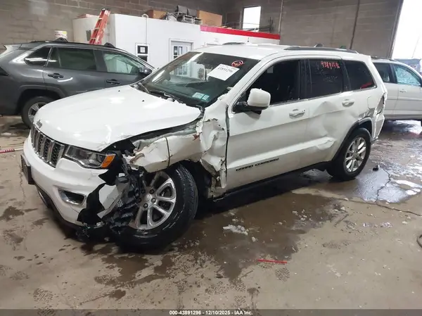 1C4RJFAG2MC767792 2021 JEEP GRAND CHEROKEE - Image 2