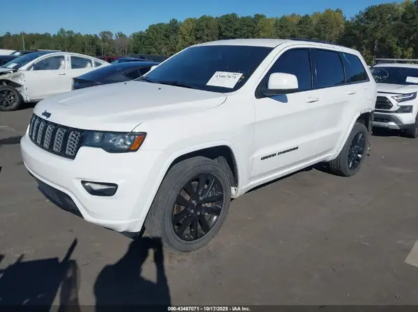 1C4RJFAG2MC843530 2021 JEEP GRAND CHEROKEE - Image 2