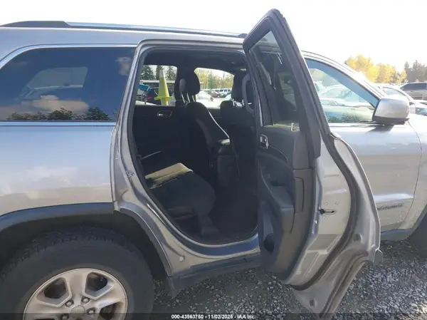 1C4RJFAG3HC653774 2017 JEEP GRAND CHEROKEE - Image 8