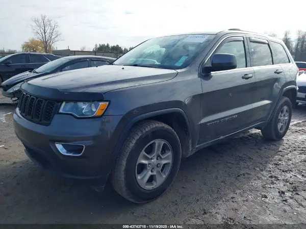 1C4RJFAG3HC750750 2017 JEEP GRAND CHEROKEE - Image 2