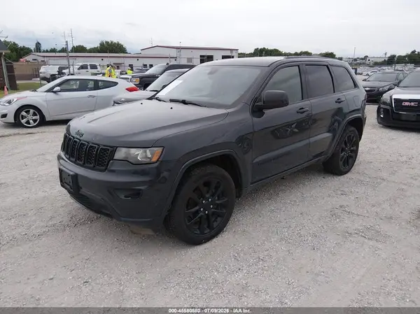 1C4RJFAG3HC792075 2017 JEEP GRAND CHEROKEE - Image 2
