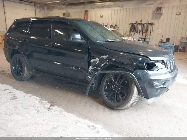 1C4RJFAG3HC841307 2017 JEEP GRAND CHEROKEE - Image 1