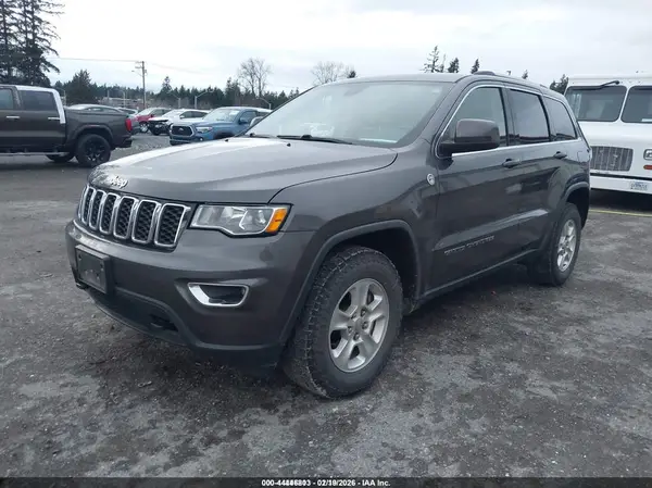 1C4RJFAG3HC857944 2017 JEEP GRAND CHEROKEE - Image 2