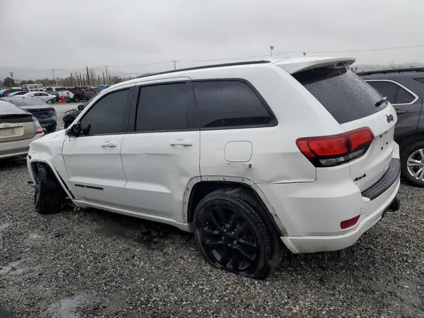 1C4RJFAG3HC886635 2017 JEEP GRAND CHEROKEE - Image 2