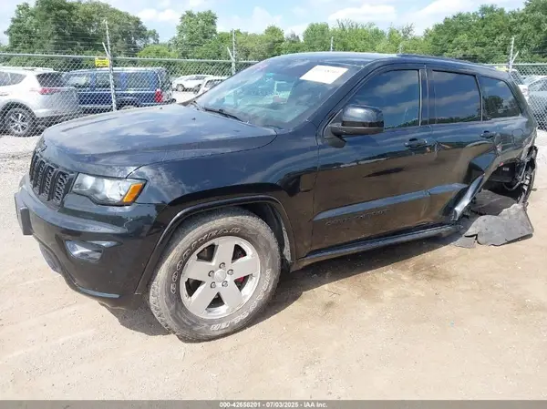1C4RJFAG3HC889518 2017 JEEP GRAND CHEROKEE - Image 2