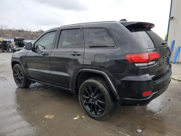 1C4RJFAG3HC922064 2017 JEEP GRAND CHEROKEE - Image 2