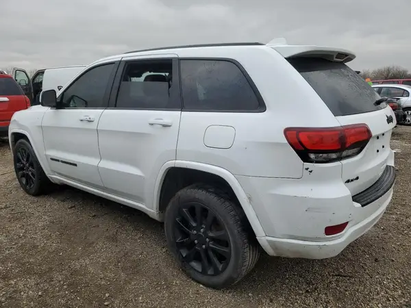 1C4RJFAG3HC961981 2017 JEEP GRAND CHEROKEE - Image 2