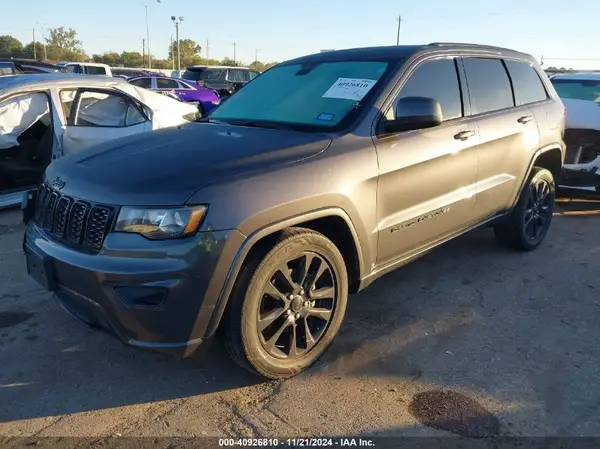 1C4RJFAG3JC104601 2018 JEEP GRAND CHEROKEE - Image 2