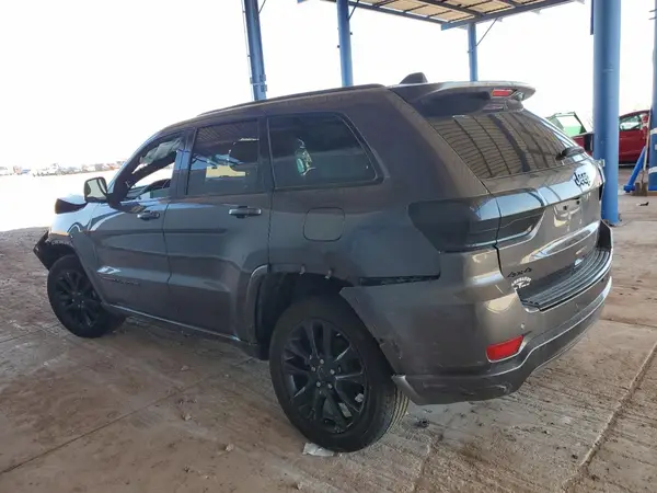 1C4RJFAG3JC105201 2018 JEEP GRAND CHEROKEE - Image 2