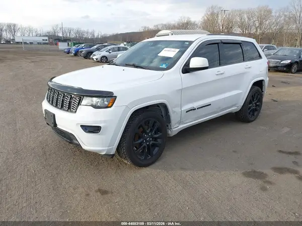 1C4RJFAG3JC106428 2018 JEEP GRAND CHEROKEE - Image 2