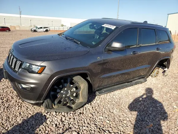 1C4RJFAG3JC136738 2018 JEEP GRAND CHEROKEE - Image 1