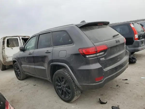 1C4RJFAG3JC137369 2018 JEEP GRAND CHEROKEE - Image 2