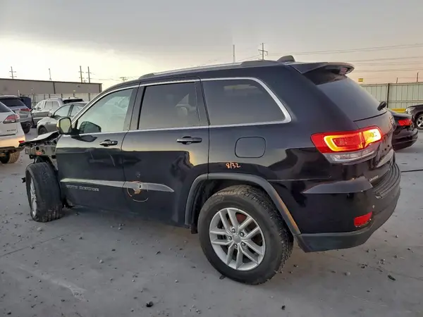 1C4RJFAG3JC165916 2018 JEEP GRAND CHEROKEE - Image 2