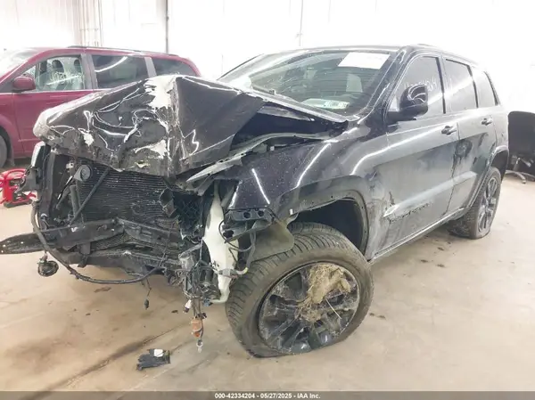 1C4RJFAG3JC211731 2018 JEEP GRAND CHEROKEE - Image 2