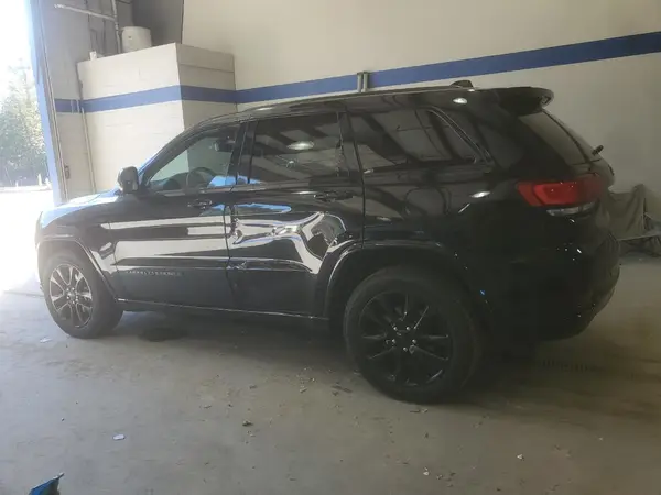 1C4RJFAG3JC211793 2018 JEEP GRAND CHEROKEE - Image 2