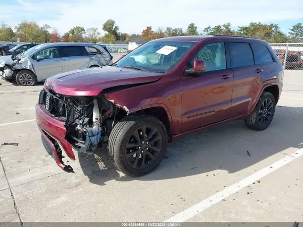 1C4RJFAG3JC244633 2018 JEEP GRAND CHEROKEE - Image 2