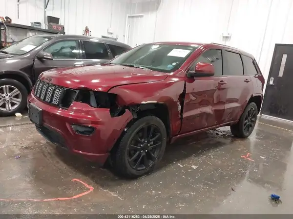 1C4RJFAG3JC267393 2018 JEEP GRAND CHEROKEE - Image 2