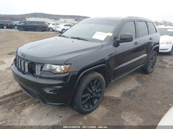 1C4RJFAG3JC305365 2018 JEEP GRAND CHEROKEE - Image 2