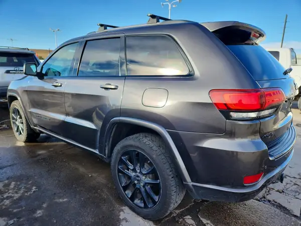 1C4RJFAG3JC321890 2018 JEEP GRAND CHEROKEE - Image 2