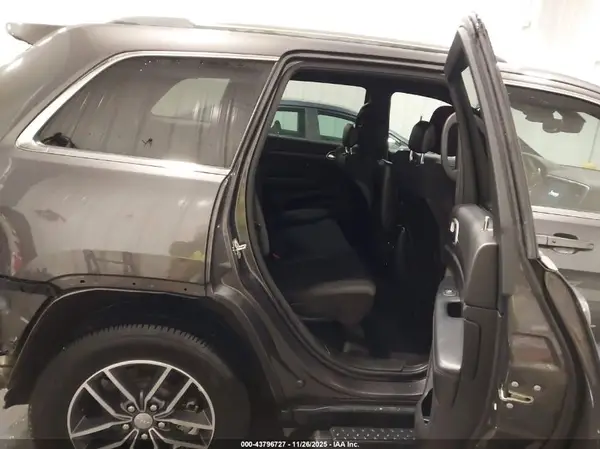 1C4RJFAG3JC350130 2018 JEEP GRAND CHEROKEE - Image 8
