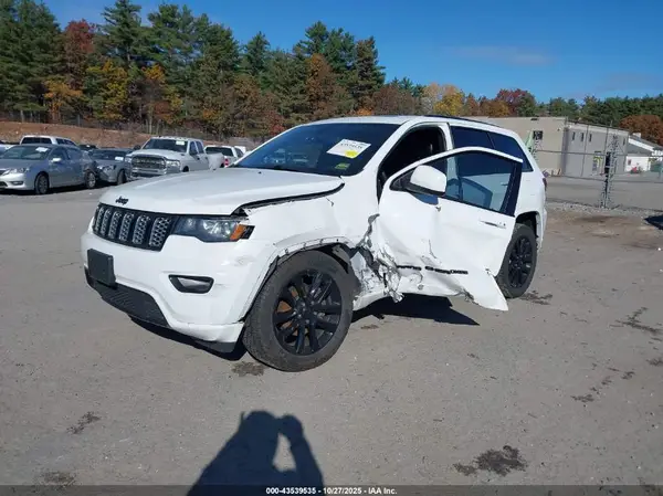 1C4RJFAG3JC357935 2018 JEEP GRAND CHEROKEE - Image 2