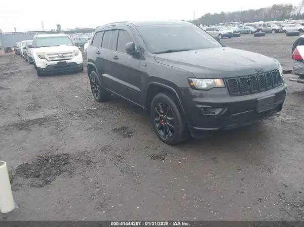 1C4RJFAG3JC358194 2018 JEEP GRAND CHEROKEE - Image 1