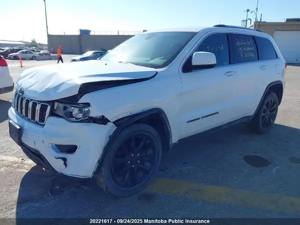 1C4RJFAG3JC365288 2018 JEEP GRAND CHEROKEE - Image 2