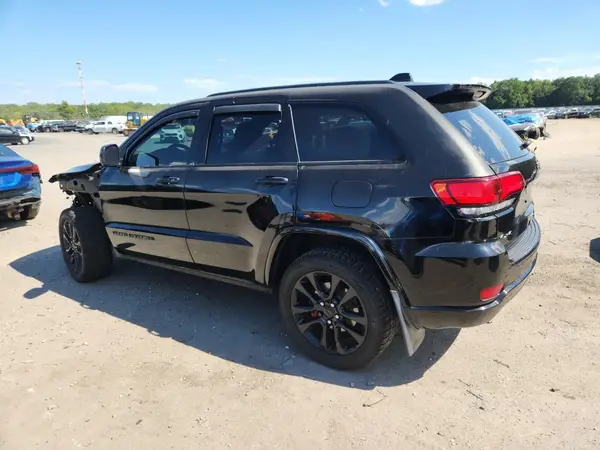 1C4RJFAG3JC367929 2018 JEEP GRAND CHEROKEE - Image 2
