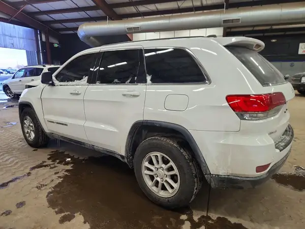 1C4RJFAG3JC375996 2018 JEEP GRAND CHEROKEE - Image 2