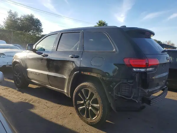 1C4RJFAG3JC376727 2018 JEEP GRAND CHEROKEE - Image 2