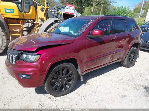 1C4RJFAG3JC387145 2018 JEEP GRAND CHEROKEE - Image 2