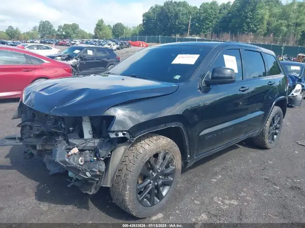 1C4RJFAG3JC407782 2018 JEEP GRAND CHEROKEE - Image 2