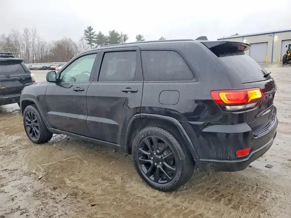 1C4RJFAG3JC435503 2018 JEEP GRAND CHEROKEE - Image 2
