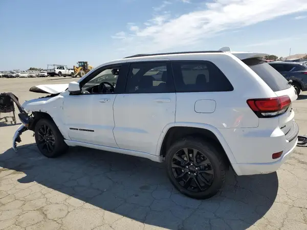 1C4RJFAG3JC475631 2018 JEEP GRAND CHEROKEE - Image 2