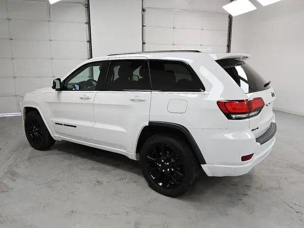 1C4RJFAG3KC563824 2019 JEEP GRAND CHEROKEE - Image 2
