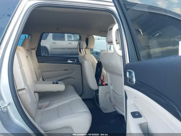 1C4RJFAG3KC598590 2019 JEEP GRAND CHEROKEE - Image 8