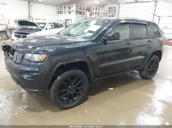 1C4RJFAG3KC611421 2019 JEEP GRAND CHEROKEE - Image 2