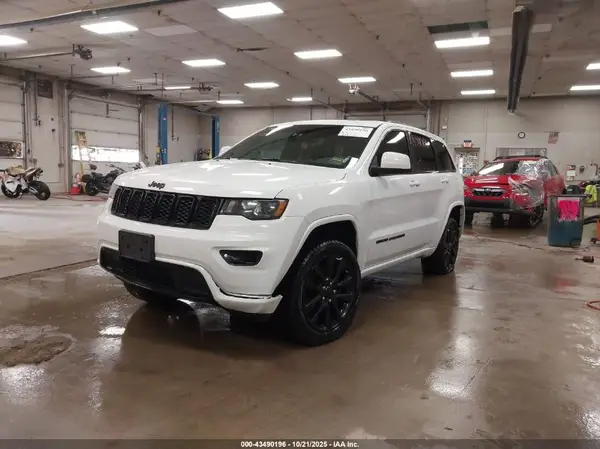 1C4RJFAG3KC838270 2019 JEEP GRAND CHEROKEE - Image 2