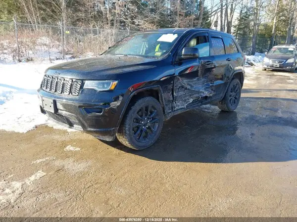 1C4RJFAG3LC199082 2020 JEEP GRAND CHEROKEE - Image 2