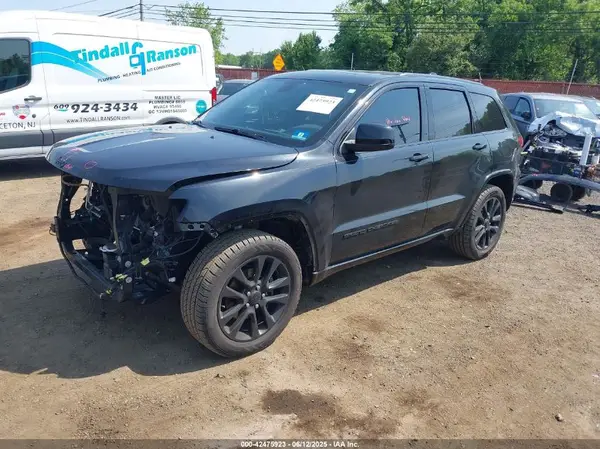 1C4RJFAG3LC208766 2020 JEEP GRAND CHEROKEE - Image 2