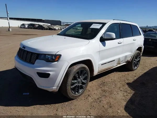 1C4RJFAG3LC298338 2020 JEEP GRAND CHEROKEE - Image 2