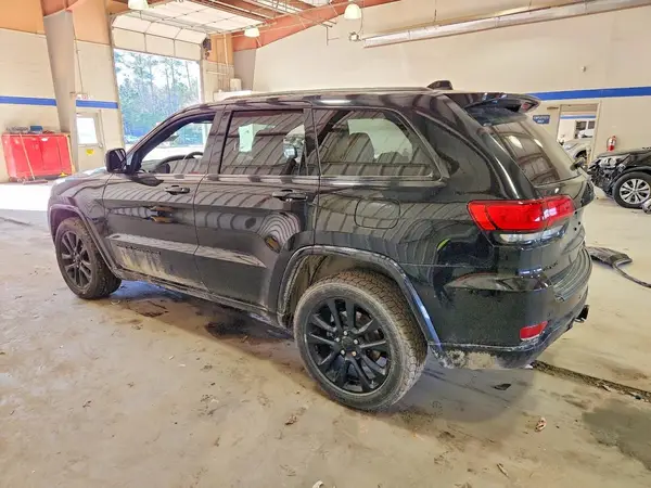1C4RJFAG3LC358697 2020 JEEP GRAND CHEROKEE - Image 2