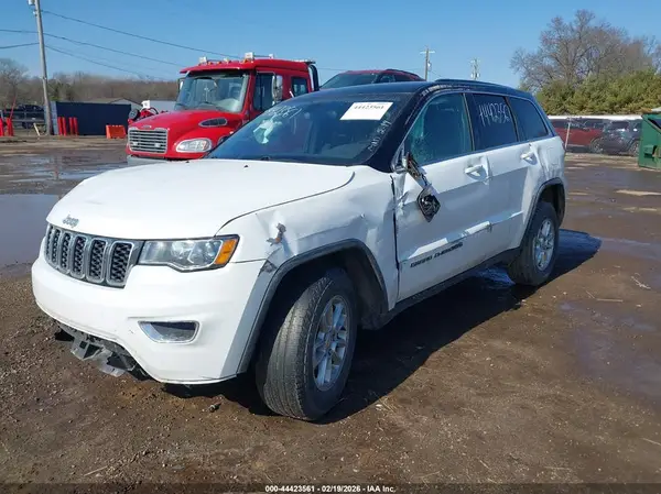 1C4RJFAG3LC366573 2020 JEEP GRAND CHEROKEE - Image 2