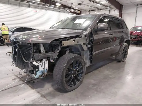 1C4RJFAG3LC374480 2020 JEEP GRAND CHEROKEE - Image 2