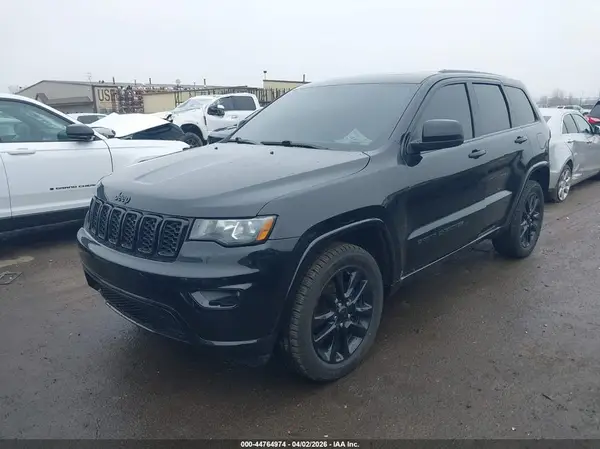 1C4RJFAG3LC379243 2020 JEEP GRAND CHEROKEE - Image 2