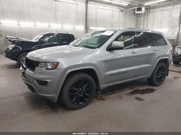 1C4RJFAG3LC416372 2020 JEEP GRAND CHEROKEE - Image 2